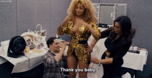 Beyoncé GIF. Artiesten Beyonce Gifs Hotdog 
