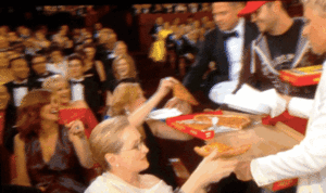 Brad Pitt GIF. Cowboy Flirten Hallo Brad pitt Gifs Filmsterren He Yo Sup 