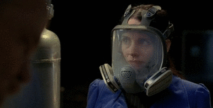 Breaking Bad GIF. Films en series Breaking bad Gifs Skyler white Anna gunn Breken van slechte kruipruimte 