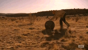 Breaking Bad GIF. Geweer Films en series Breaking bad Gifs Filmsterren Bryan cranston Amc 
