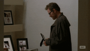 Bryan Cranston GIF. Films en series Breaking bad Gifs Filmsterren Bryan cranston Aaron paul Walter white Jesse pinkman Bloedgeld 