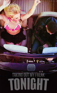 Britney Spears GIF. Artiesten Britney spears Gifs Onhandig Nerveus Lachend Glimlachen 