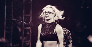 Britney Spears GIF. Televisie Artiesten Britney spears Gifs Onhandig Grappig gezicht De look De x factor Xfactor 