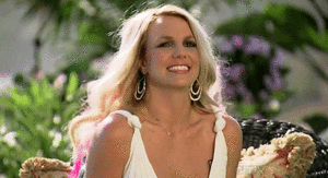 Britney Spears GIF. Artiesten Britney spears Gifs Muziekvideo Hair flip 