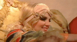 Britney Spears GIF. Artiesten Britney spears Gifs Brunette Hair flip 