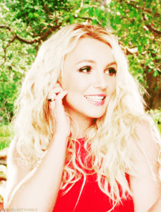 Britney Spears GIF. Muziek Artiesten Britney spears Britney William Gifs 2013 Remix Scream and shout Scream shout 