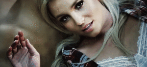 Britney Spears GIF. Artiesten Britney spears Gifs Glimlachen Het eten Mickey mouse club 
