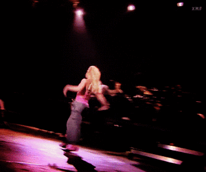 Britney Spears GIF. Artiesten Britney spears Gifs Muziekvideo Hair flip 