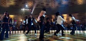 Britney Spears GIF. Dansen Artiesten Britney spears Gifs Opgewonden Jumping Blond Het zingen Tweesprong Slaapkamer 