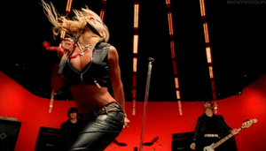 Britney Spears GIF. Dansen Artiesten Britney spears Gifs Opgewonden Jumping Blond Het zingen Tweesprong Slaapkamer 