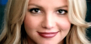 Britney Spears GIF. Televisie Artiesten Britney spears Gifs Onhandig Grappig gezicht De look De x factor Xfactor 
