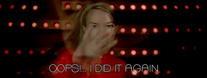 Britney Spears GIF. Artiesten Britney spears Gifs 1999 Lachend Glimlachen Fotoshoot 
