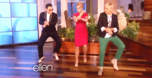 Britney Spears GIF. Artiesten Britney spears Gifs Verveeld Baby one more time 