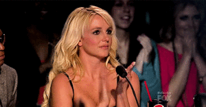 Britney Spears GIF. Dansen Artiesten Britney spears Gifs Opgewonden Jumping Blond Het zingen Tweesprong Slaapkamer 