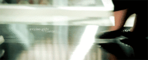 Britney Spears GIF. Artiesten Britney spears Gifs Achterdochtig Glimlachen Blond Hou je mond 