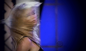 Britney Spears GIF. Dieren Circus Artiesten Britney spears Leeuw Britney Bewegend Gifs Vrouw Brullende 