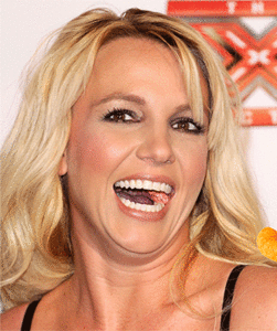 Britney Spears GIF. Artiesten Britney spears Gifs  Lachend Glimlachen Beschaamd Facepalm Achter de coulissen 