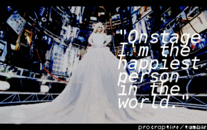Britney Spears GIF. Artiesten Britney spears Tong Crazy Gifs 