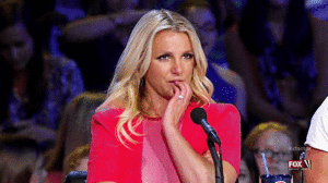 Britney Spears GIF. Artiesten Britney spears Gifs Onhandig Nerveus Lachend Glimlachen 
