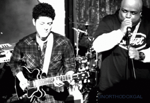 Bruno Mars GIF. Jongen Artiesten Schattig Bruno mars Gifs Glimlach When i was your man 