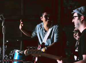 Bruno Mars GIF. Artiesten Bruno mars Zonnebril Punt Gifs 