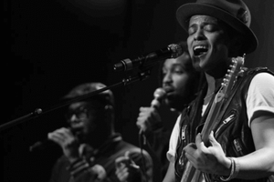 Bruno Mars GIF. Artiesten Bruno mars Gifs Slideshow 