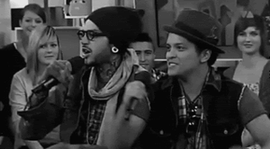 Bruno Mars GIF. Artiesten Bruno mars Bruno Gifs 