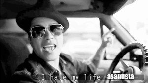 Bruno Mars GIF. Interview Artiesten Bruno mars Gifs Lachend Haha 