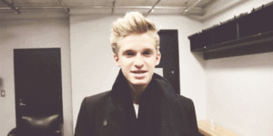 Cody Simpson GIF. Beroemdheden Artiesten Gifs Cody simpson 