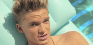Cody Simpson GIF. Artiesten Gifs Cody simpson Mooie bruine ogen 