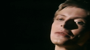 David Bowie GIF. Artiesten Gifs David bowie Tilda swinton 