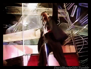 David Bowie GIF. Artiesten Bowie Gifs David bowie Mode &amp;amp; beauty Life on mars 