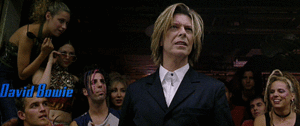 David Bowie GIF. Beroemdheden Artiesten Gifs David bowie De man die naar de aarde viel Thomas newton 