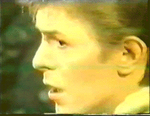 David Bowie GIF. Artiesten Bowie Gifs David bowie Mode &amp;amp; beauty Life on mars 