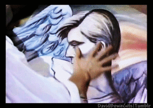David Bowie GIF. Beroemdheden Artiesten Gifs David bowie De man die naar de aarde viel Seksuele frustratie Thomas newt 