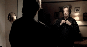 David Bowie GIF. Artiesten Gifs David bowie Ziggy stardust 