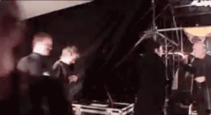 David Bowie GIF. Artiesten Bowie Gifs David bowie Mode &amp;amp; beauty Life on mars 