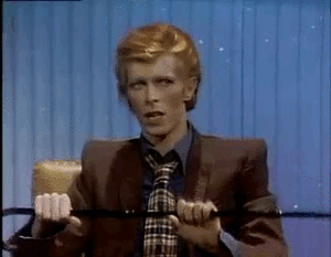 David Bowie GIF. Beroemdheden Artiesten Film Gifs David bowie &amp;#39;70 De man die naar de aarde viel Thomas newton 