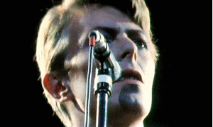 David Bowie GIF. Bioscoop Artiesten Zanger Gifs David bowie Rots Knal Mode &amp;amp; beauty Kunstenaar Musicus Gla 