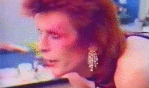 David Bowie GIF. Beroemdheden Artiesten Dave Gifs David bowie 90s Leven Fotoset Uur Live show De mooie dingen gaan 