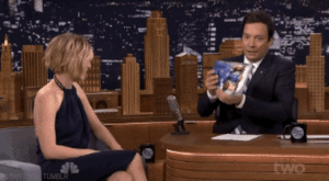 Jennifer Lawrence GIF. Gifs Filmsterren Jennifer lawrence Fallontonight En Xmen days of future past Jimmy fallon Tonight show 