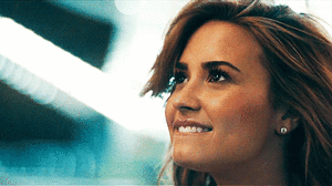 Britney Spears GIF. Artiesten Britney spears Demi lovato Britney Gifs Lachend De x factor X factor X factor ons The x 