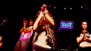 Britney Spears GIF. Televisie Artiesten Britney spears Demi lovato Lol Britney Gifs  De x factor X factor Simon cowell 