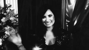 Britney Spears GIF. Artiesten Britney spears Demi lovato Tv Britney Gifs Glimlach De x factor Xfactor X facto 