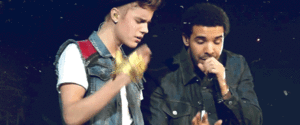 Rihanna GIF. Artiesten Rihanna Gifs Vmas Vma 2013 Video music awards Video music awards 2013 Drake 