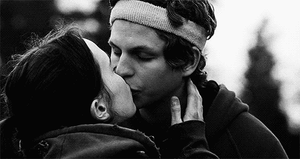 Ellen Page GIF. Gifs Filmsterren Ellen page Whip it Landon pigg 