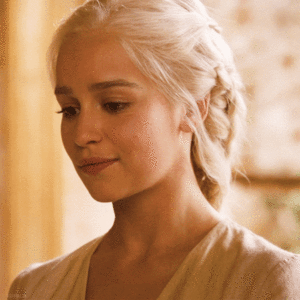 Game Of Thrones GIF. Televisie Games Game of thrones Gifs Daenerys targaryen Emilia clarke 