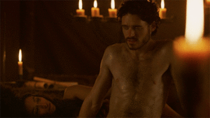 Game Of Thrones GIF. Games Game of thrones Tv Gifs Hbo Shirtless Robb stark Zweterig 