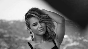 Miley Cyrus GIF. Artiesten Hannah montana Miley cyrus Gifs Smiler Stralen liefde 