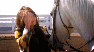 Hannah Montana GIF. Artiesten Hannah montana Gifs Koel 